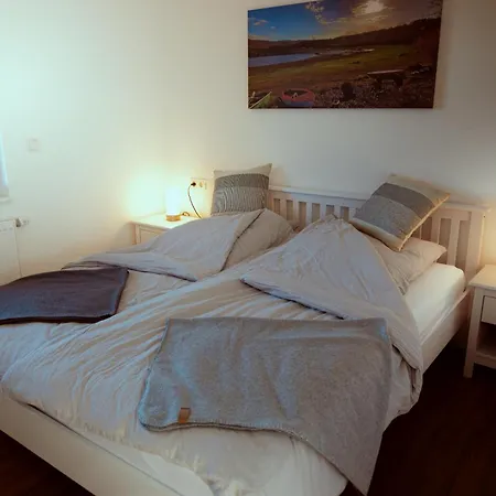 Seezeit Semesterbostad Bringhausen